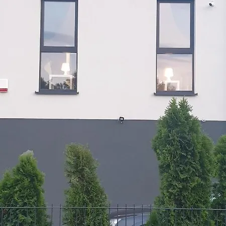 White Przy Wyspie Opatowickiej Kwatera prywatna *