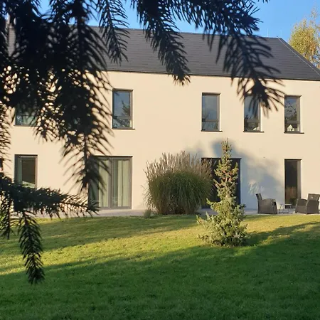 White Przy Wyspie Opatowickiej Homestay